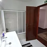 Gomes & Fortunato House * Casais Brancos