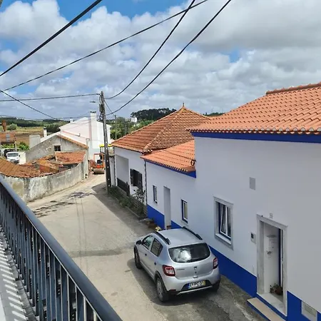 Gomes & Fortunato House Vakantiehuis Casais Brancos