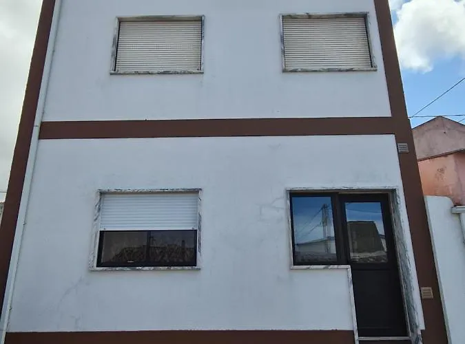 Semesterbostad Gomes & Fortunato House Casais Brancos