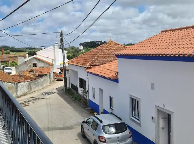 Gomes & Fortunato House Semesterbostad Casais Brancos